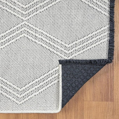 LUXE WEAVERS Modern Farmhouse White 8x10 Washable Area Rug, Anti-Slip Diamond Pattern Carpet